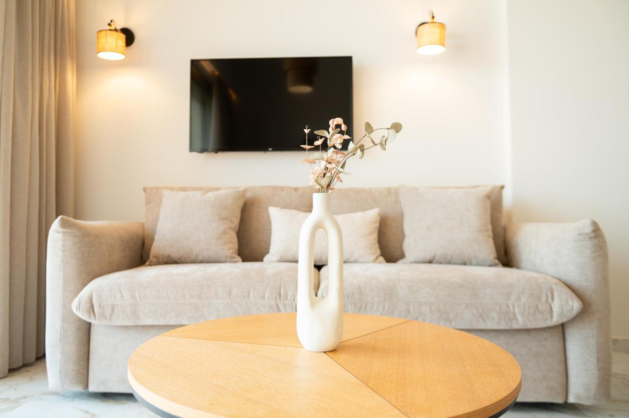 Petradi Suites Καλαμάτα Εξωτερικό φωτογραφία