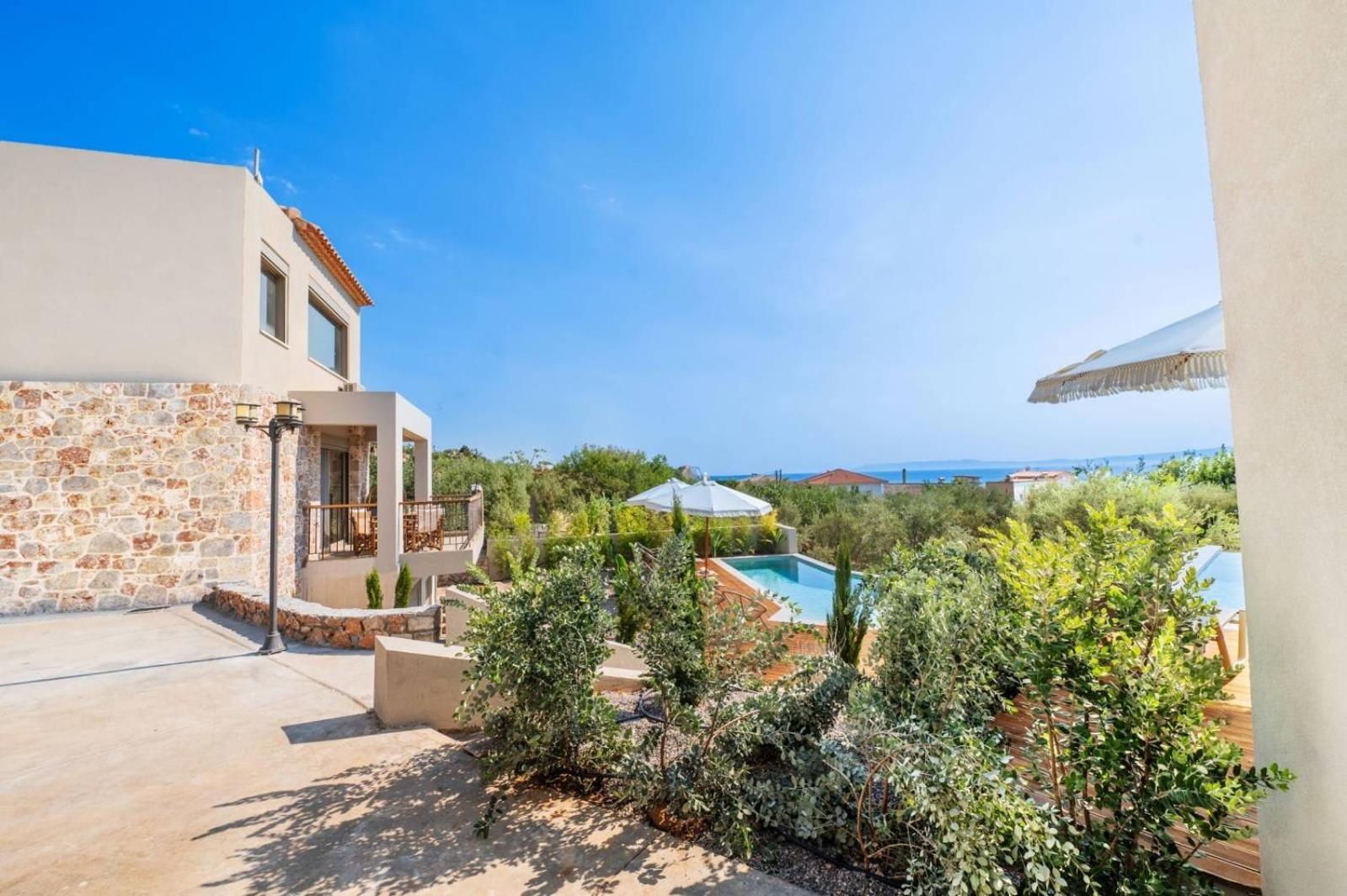 Petradi Suites Καλαμάτα Εξωτερικό φωτογραφία