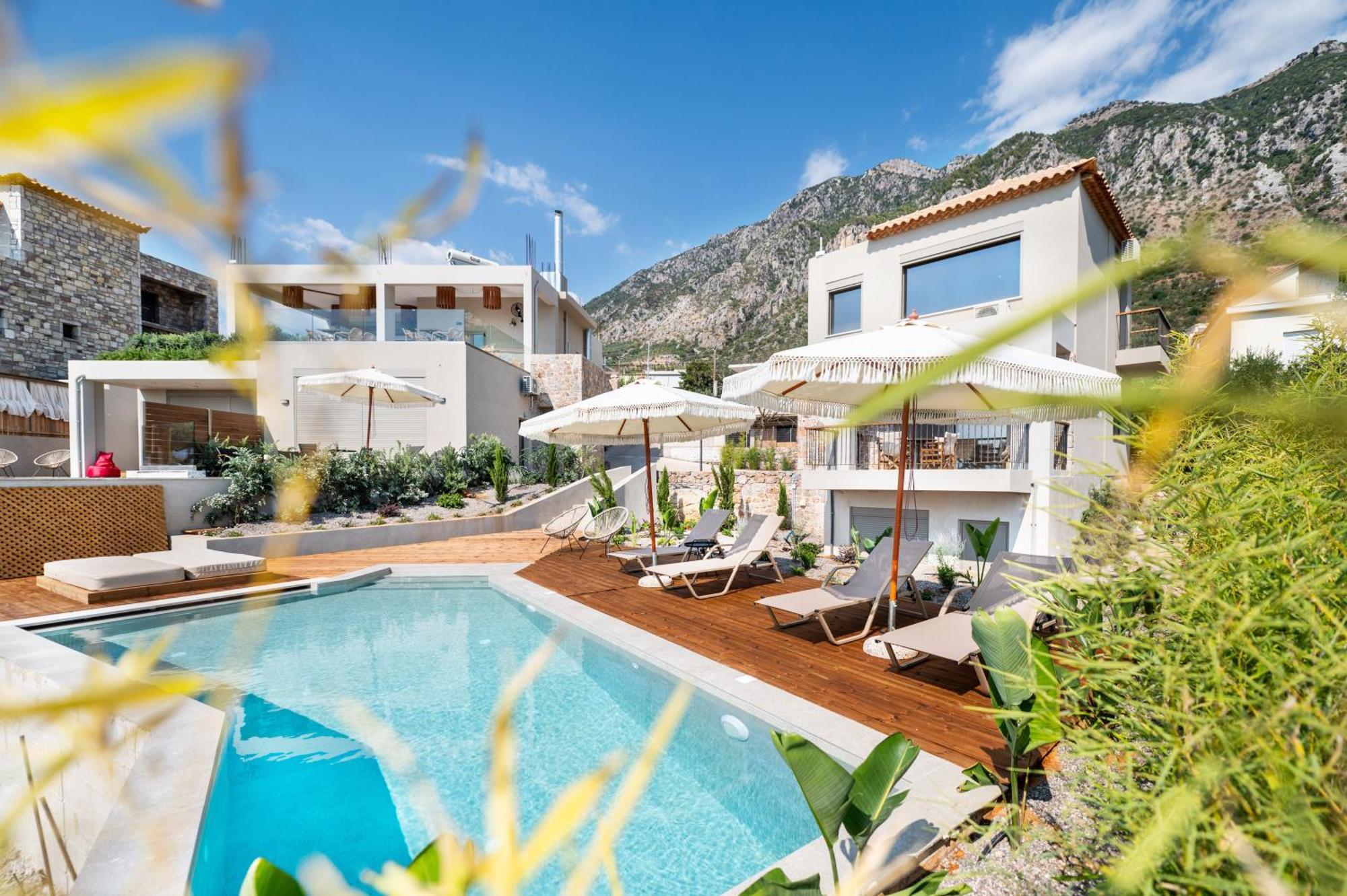 Petradi Suites Καλαμάτα Εξωτερικό φωτογραφία